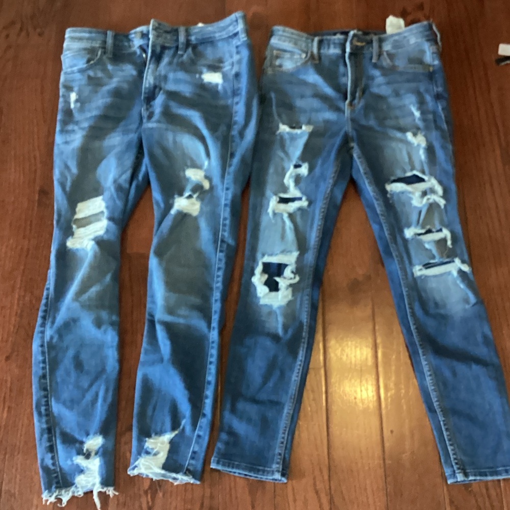 Hollister Women's High Rise Jeans - Distressed Blue